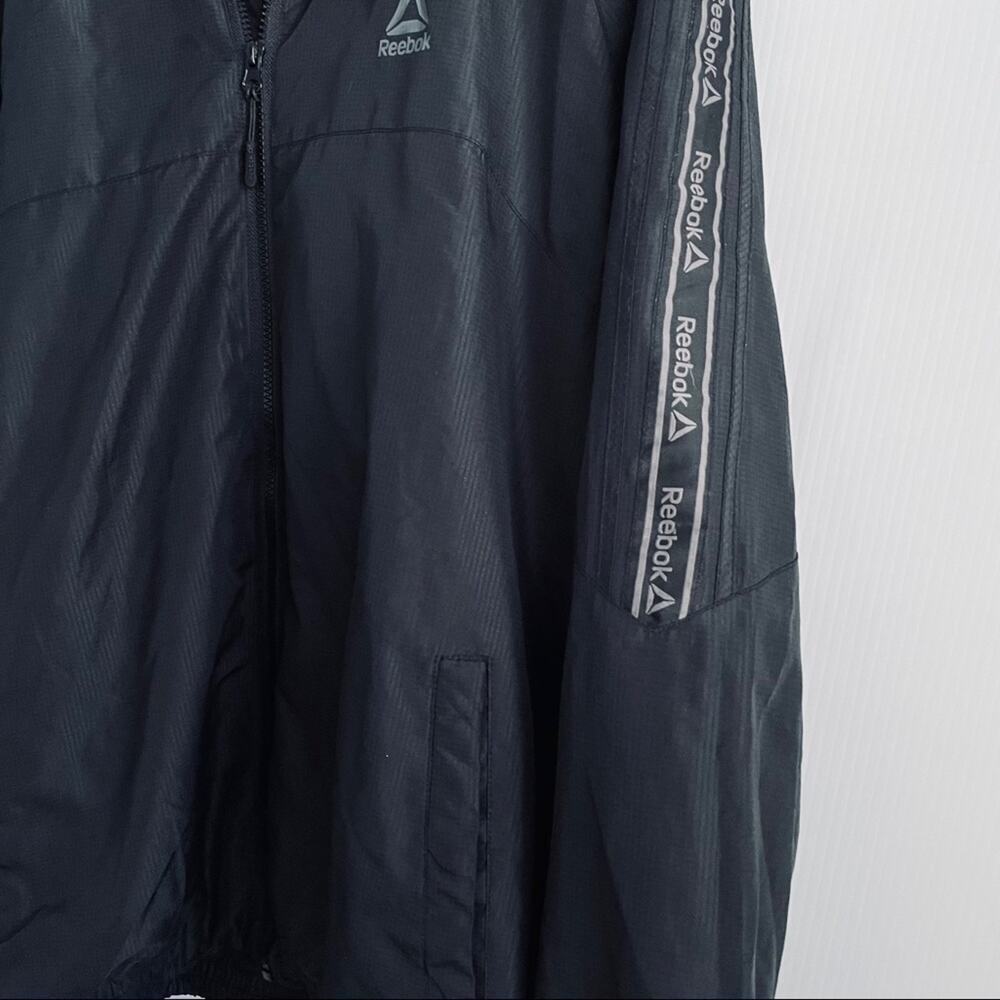 Reebok men’s jacket logo stripe down sleeve - Picture 6 of 10
